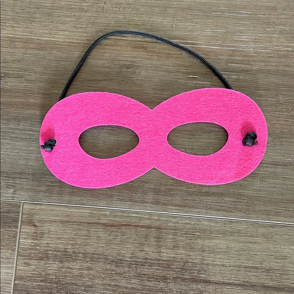 Girls superhero cape and mask